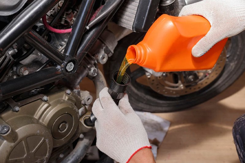 Óleo e lubrificantes para moto